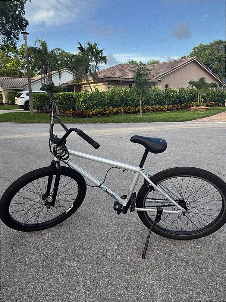 Kink BMX 26” bike light bike about 30lb